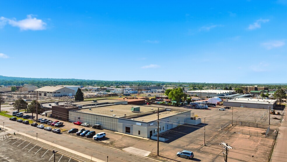 More Photos Of 3450 N Nevada Ave, Colorado Springs Flex For Lease