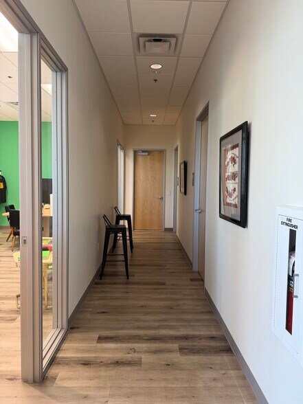 More Photos Of 7421 S 89th Pl, Mesa Showroom For Lease