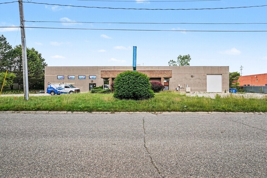 More Photos Of 1834 Bagwell St, Flint Warehouse For Sale