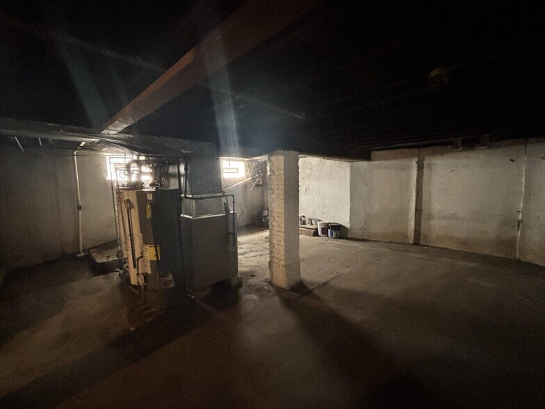 More Photos Of 12 Waltham St, Hammond Multifamily For Sale