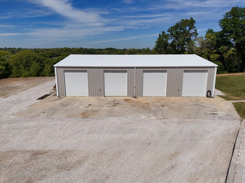 More Photos Of 1455 SE County Road AA, Blue Springs Warehouse For Sale