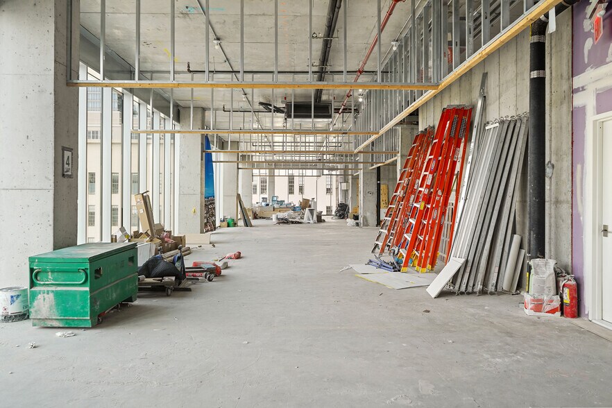 More Photos Of 200 Kent Ave, Brooklyn Office For Lease