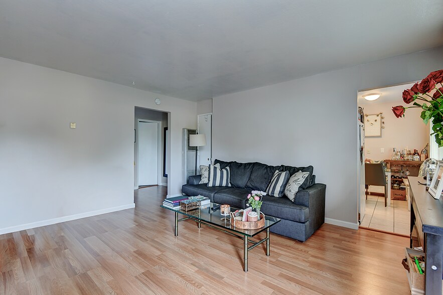 More Photos Of 365 Chiquita Ave, Mountain View Apartments For Sale