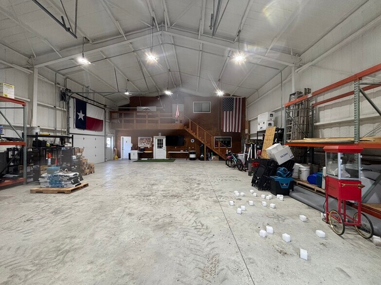 More Photos Of 3479 Vinson Rd, Wylie Industrial For Lease