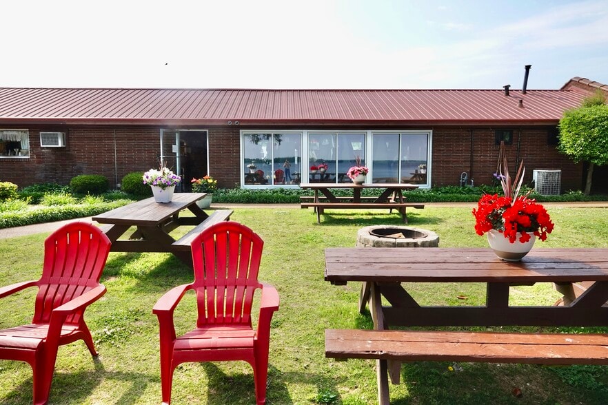 More Photos Of , Hornbeak Unknown For Sale