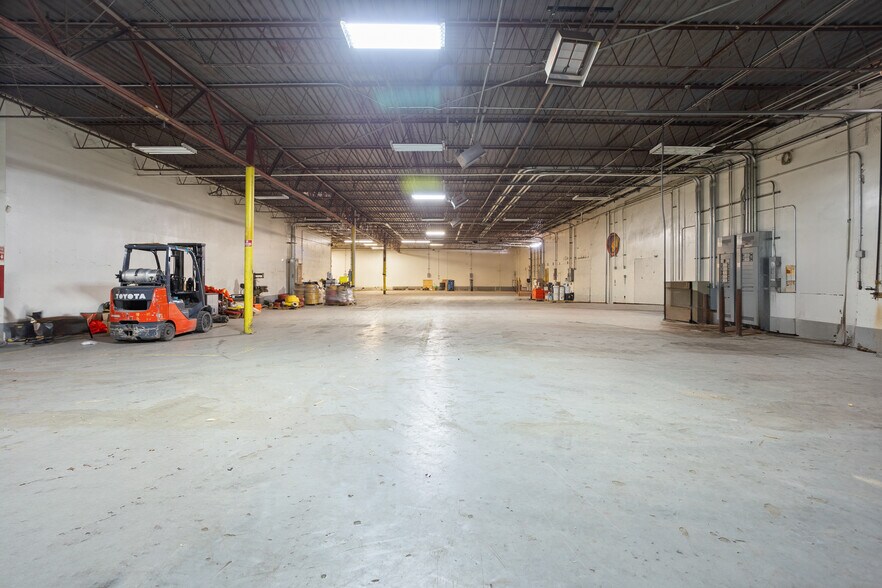 More Photos Of 3024 Wichita Ct, Fort Worth Warehouse For Lease