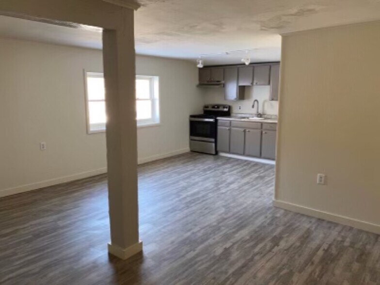 More Photos Of 388 Main St, Rosendale Restaurant For Sale