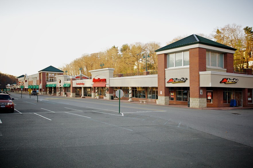 More Photos Of 919-1001 Central Park Ave, Scarsdale Freestanding For Lease