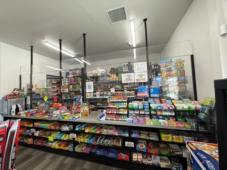 More Photos Of 418 N La Brea Ave, Inglewood Storefront Retail Residential For Sale