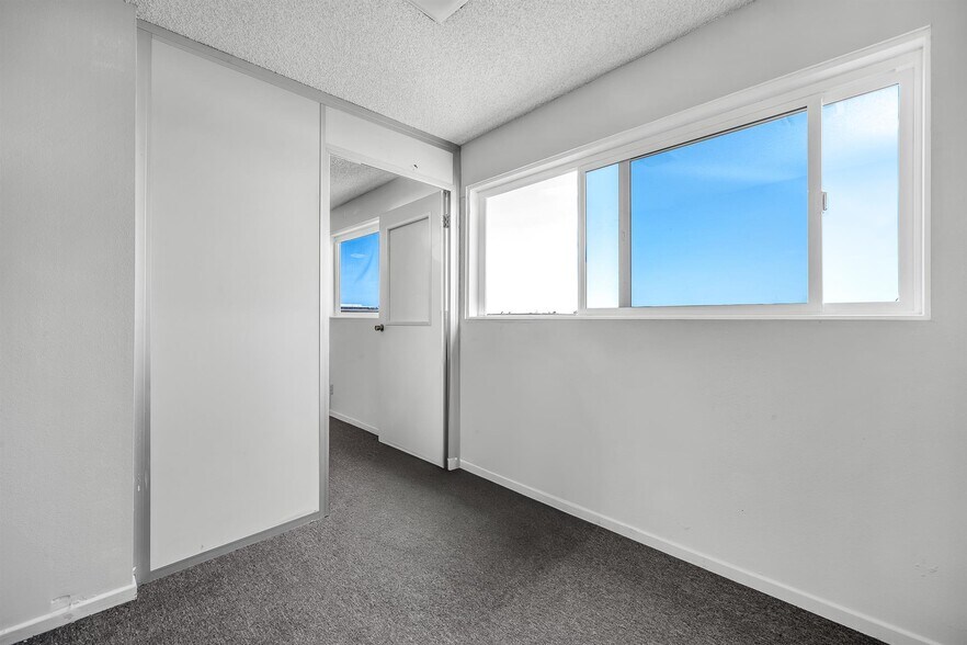 More Photos Of 23950 Madison St, Torrance Warehouse For Lease