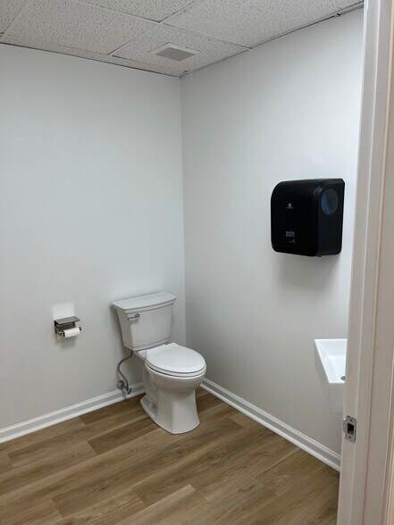 More Photos Of 1440 Conchester Hwy, Garnet Valley Medical For Lease
