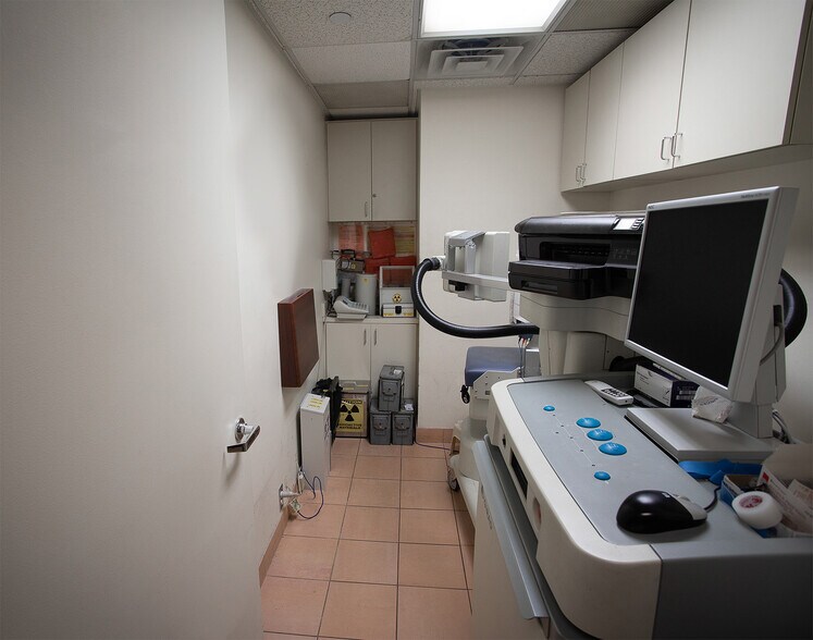 More Photos Of 184-188 E 70th St, New York Apartments For Sale