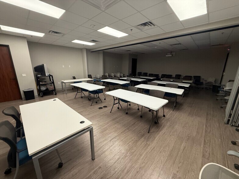 More Photos Of , Houston Office For Sale