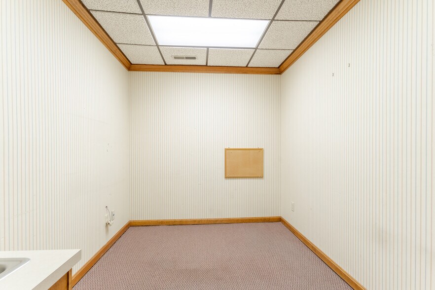 More Photos Of 2816 Veach Rd, Owensboro Medical For Sale