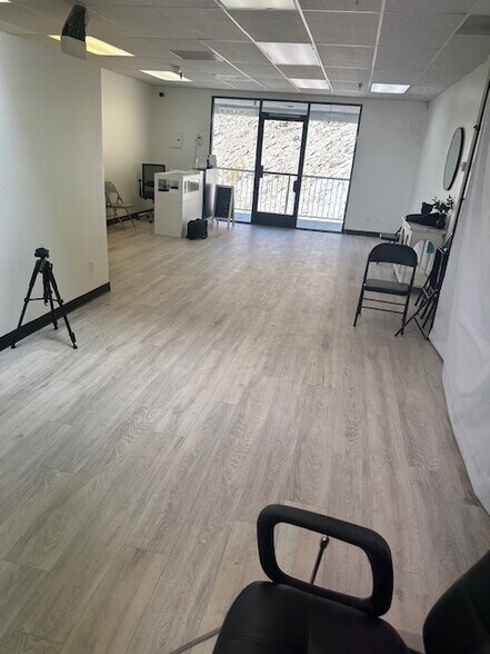 More Photos Of 72171 Highway 111, Palm Desert Storefront Retail Office For Sale