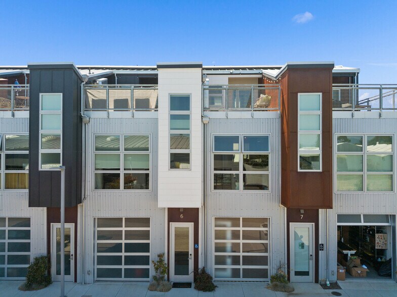 More Photos Of 202 Panetta Ave, Santa Cruz Flex For Sale