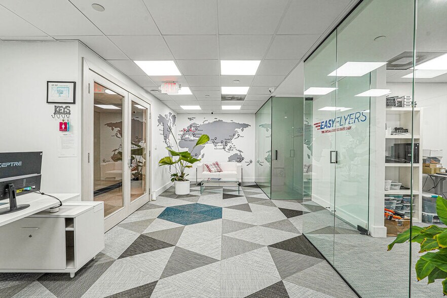 More Photos Of 1110 Brickell Ave, Miami Office For Sale