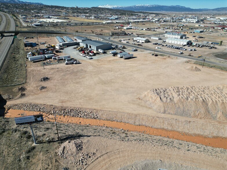 More Photos Of 1128 N Bulldog Rd, Cedar City Warehouse For Lease