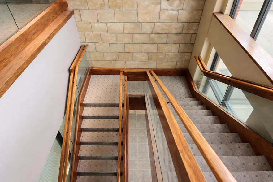 More Photos Of 37 Sandstone Cir, Jackson Medical For Lease