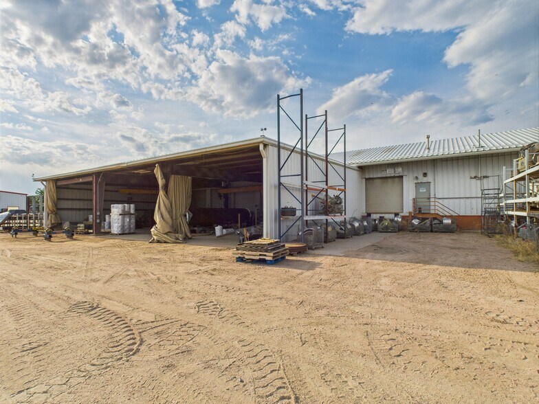 More Photos Of 1461 43rd St, Evans Warehouse For Lease