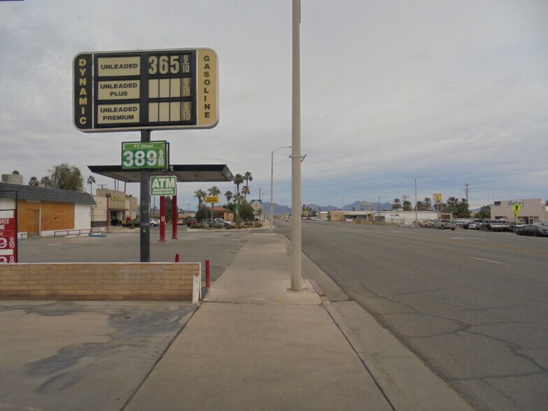 More Photos Of 945 E Hobsonway, Blythe Auto Dealership For Sale