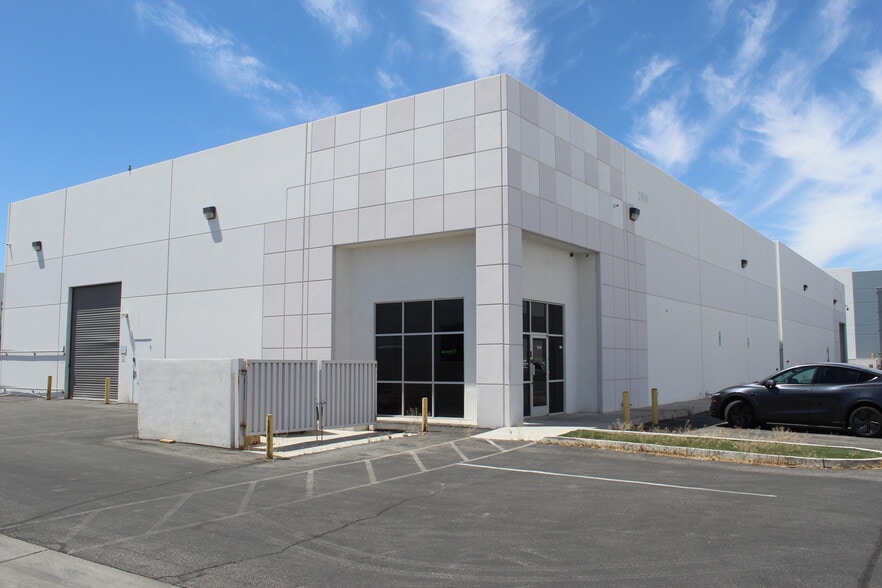 Primary Photo Of 2919 N Lamb Blvd, Las Vegas Warehouse For Lease