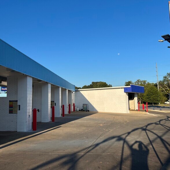 More Photos Of 5602 US Highway 231, Wetumpka General Retail For Lease
