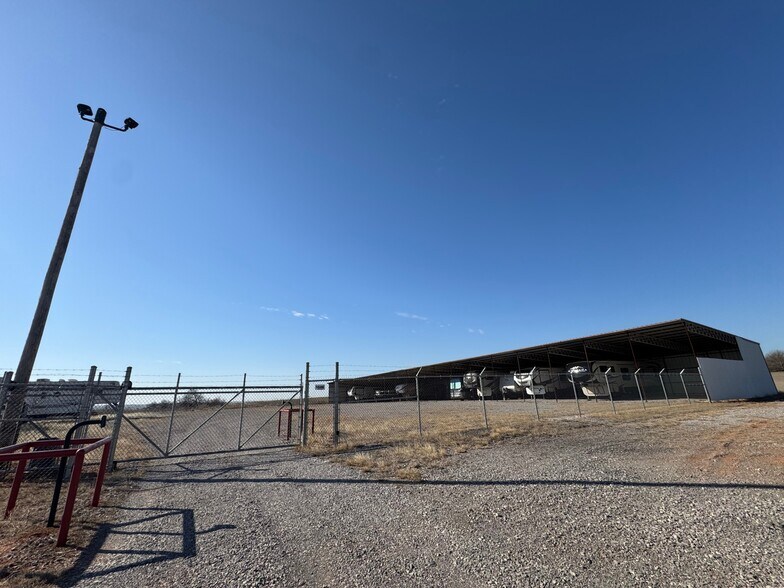 More Photos Of 2601 US-277, Ninnekah Trailer Camper Park For Sale