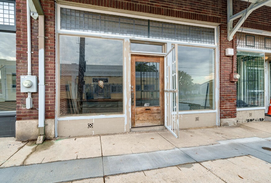 More Photos Of 715-725 N Mangum St, Durham Storefront For Lease