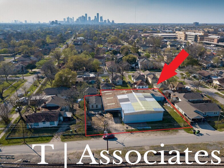 More Photos Of 119 Oldham St, Houston Warehouse For Sale