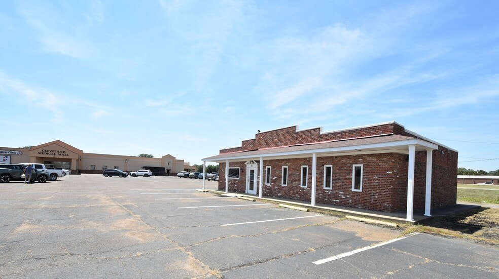 More Photos Of 810 E Sunflower Rd, Cleveland Medical For Lease