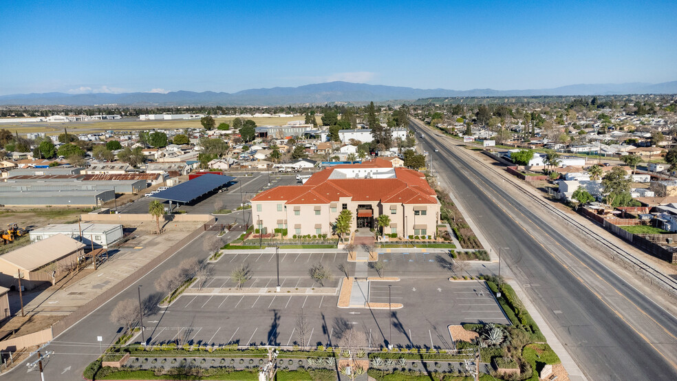 Primary Photo Of 1608 Norris Rd, Bakersfield Office For Lease