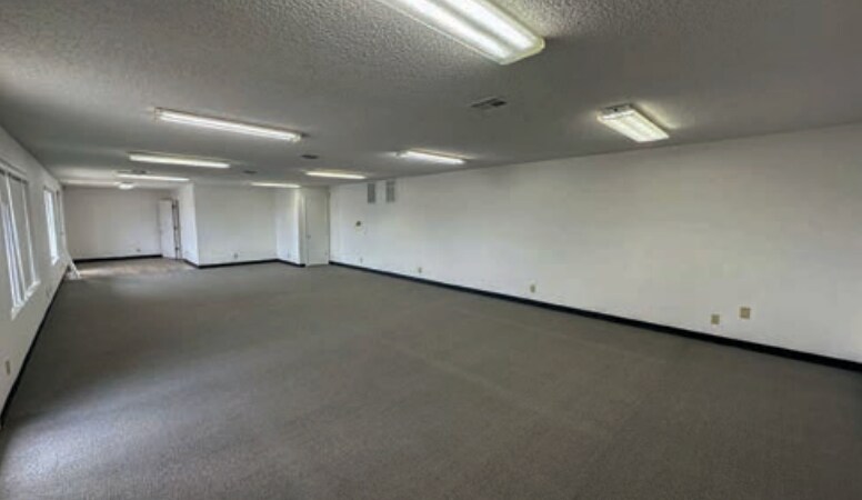 More Photos Of 7006 Banigan St, Anderson Warehouse For Lease