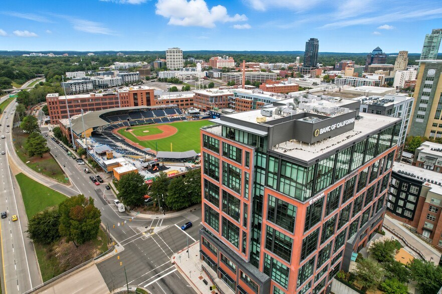 More Photos Of 555 S Mangum St, Durham Office For Lease