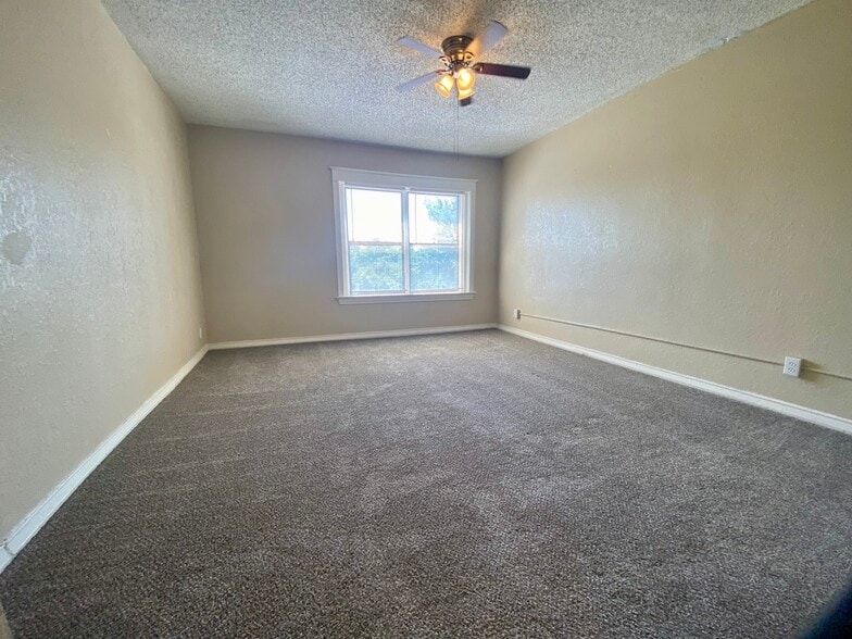More Photos Of 1614-1620 E Linwood Blvd, Kansas City Apartments For Sale