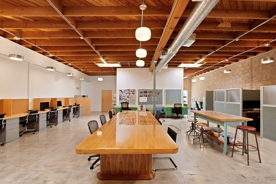 More Photos Of 5450-5458 W Washington Blvd, Los Angeles Office For Lease