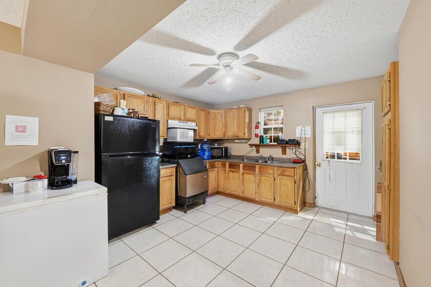 More Photos Of 9510 Swafford Rd, Justin Land For Sale