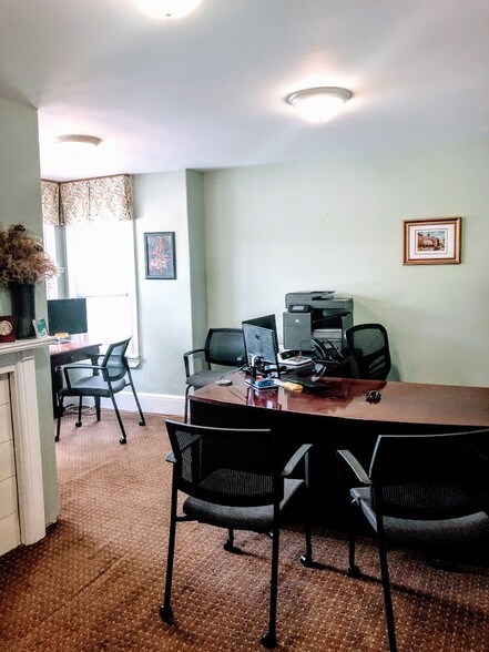 More Photos Of 203 W Chestnut St, West Chester Office For Lease