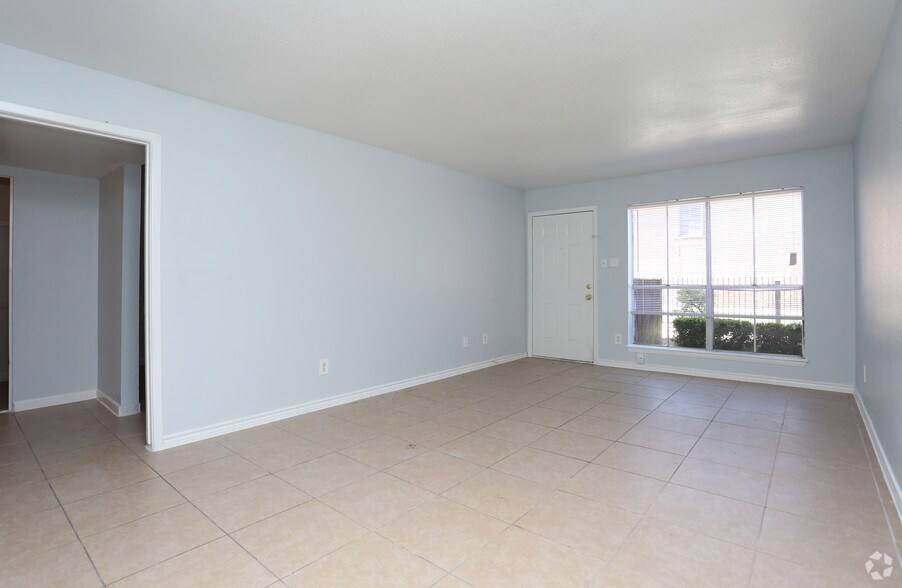 More Photos Of 10000 Hammerly Blvd, Houston Apartments For Sale