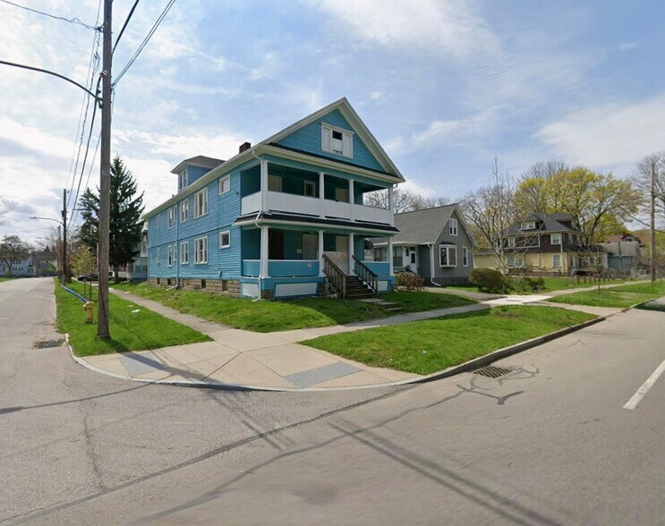 More Photos Of 497 Central Park, Rochester Apartments For Sale