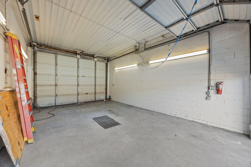 More Photos Of 508 E Main St, Havelock Carwash For Sale