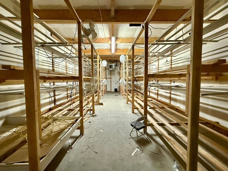 More Photos Of 400-410 S Irwindale Ave, Azusa Warehouse For Sale