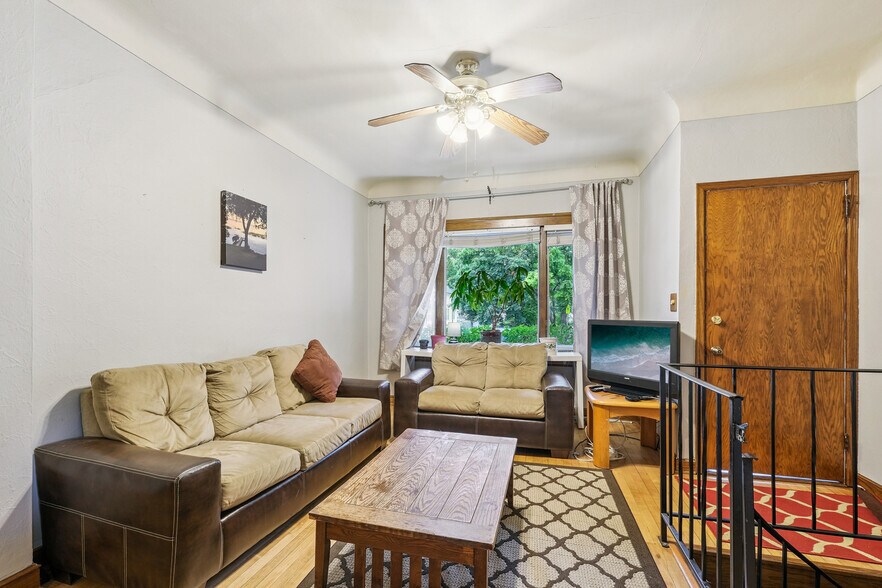 More Photos Of 1271 7th St W, Saint Paul Apartments For Sale