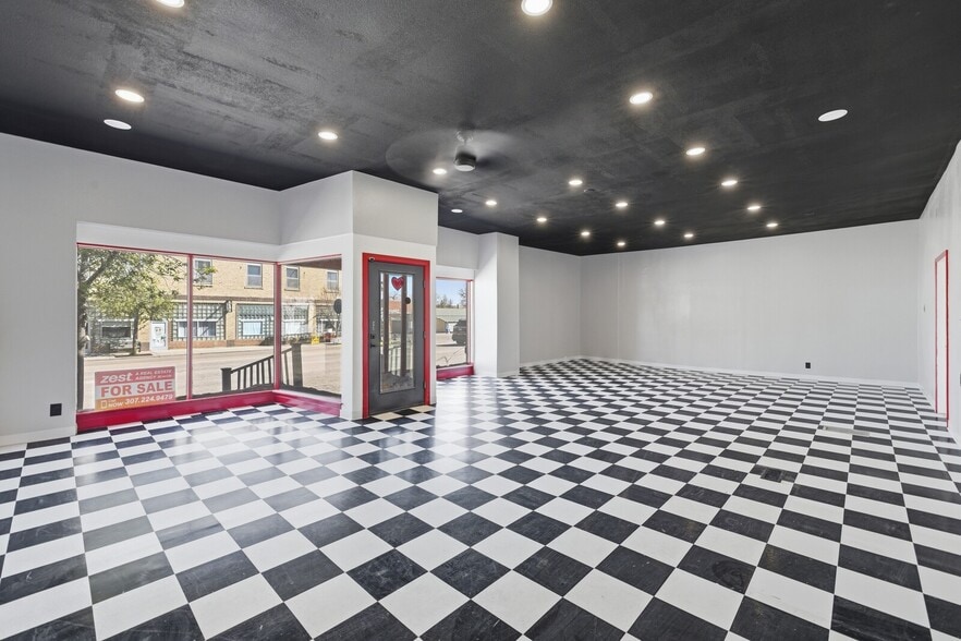 More Photos Of 201 S 4th St, Glenrock Storefront For Sale