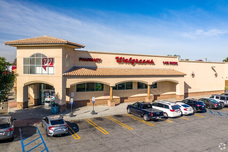 More Photos Of , Lynwood General Retail For Sale