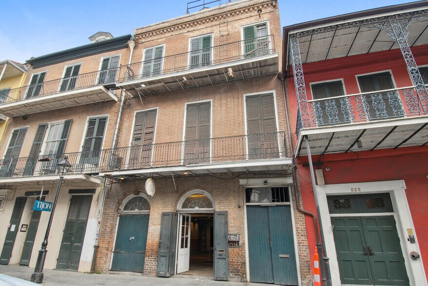 Primary Photo Of 627 Toulouse St, New Orleans Apartments For Lease