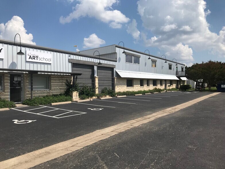 More Photos Of 9217 US Hwy 290 W, Austin Office For Lease