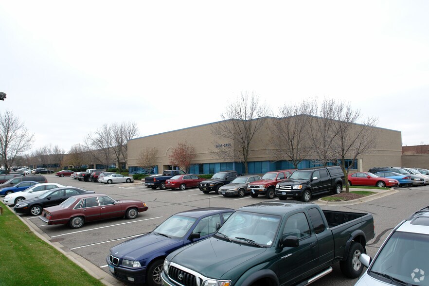 More Photos Of 2405-2495 Xenium Ln N, Plymouth Research And Development For Lease