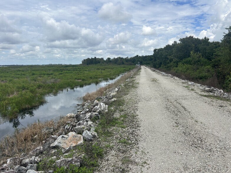 More Photos Of 0 HICKORY Lane W, Winter Haven Land For Sale