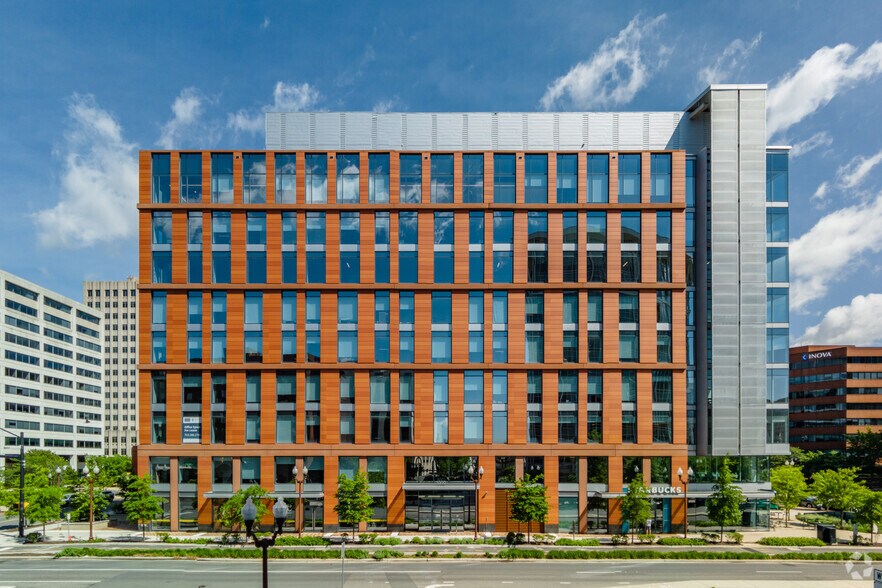 More Photos Of 1000 North Glebe Rd, Arlington Office For Lease